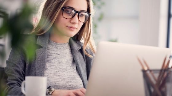 Como ganar dinero en internet